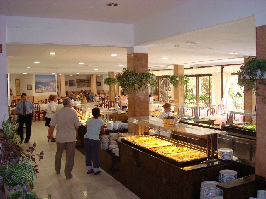 Univers Hotel 3*
