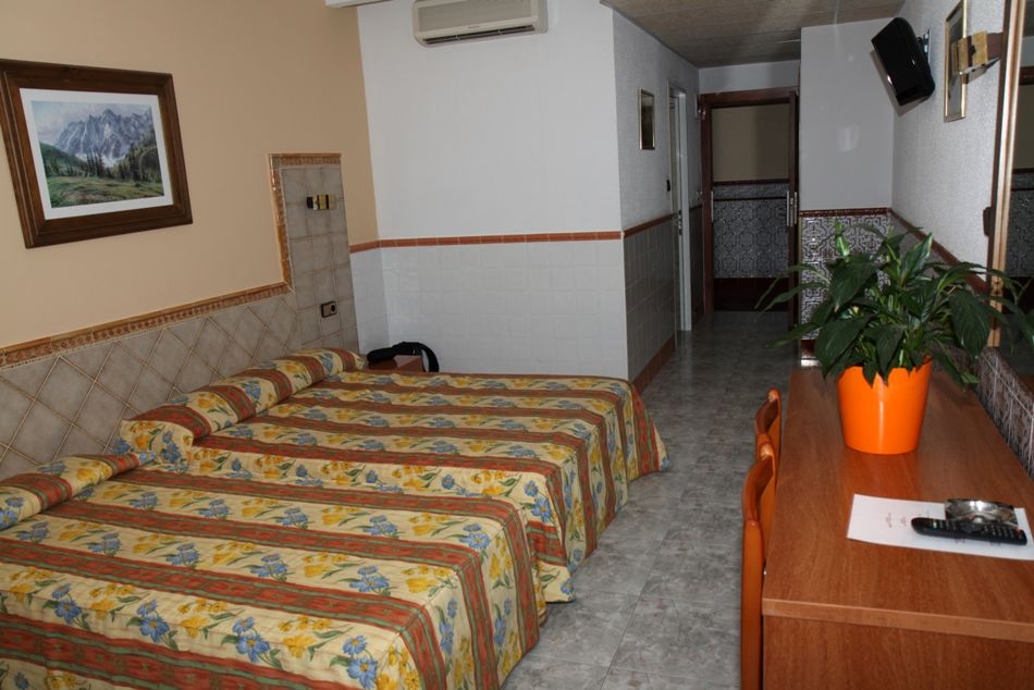 Hotel Univers 3*