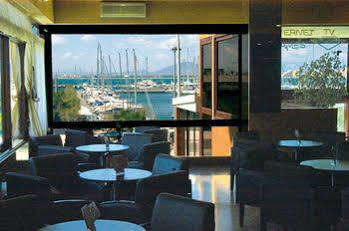 Univers Hotel 3*